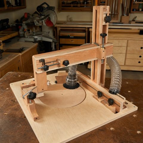 Circle-Cutting Router Trammel With Micro Adjustment