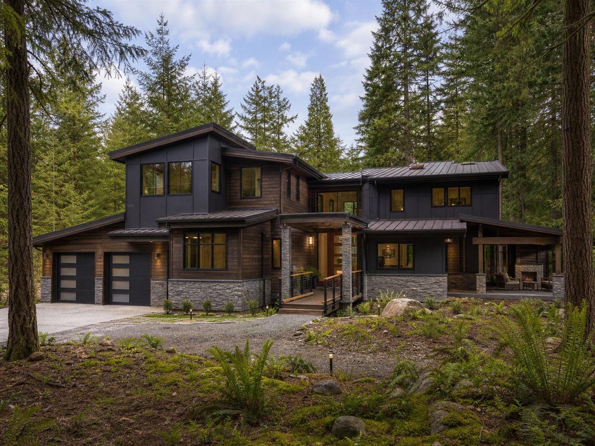 Cascade House 2780, a conceptual 2780-square-foot Pacific Northwest custom home with a $575,000 construction target
