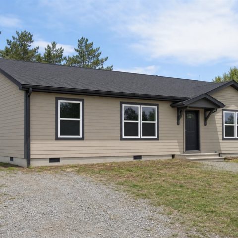 $292,500 Efficient Modular Family Ranch: 1,660-Sq.-Ft. Three-Bedroom Plan