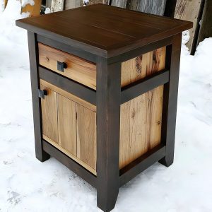 Rustic Two-Tone Side Table: A Balanced Build
