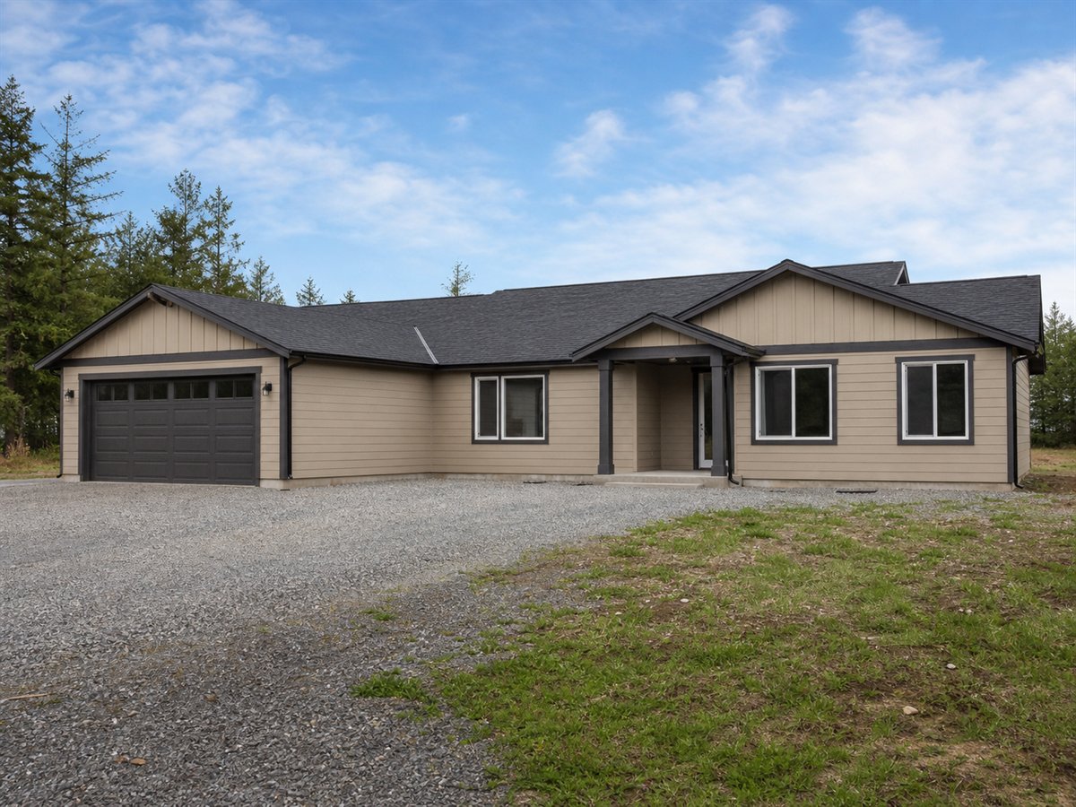 Union Modular 2410, a conceptual 2410-square-foot modular family ranch with a $480,000 construction target