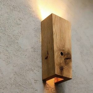 Modern Solid-Wood Chair: Joinery and Comfort