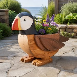 10 Puffin-Shaped Wooden Planter Ideas for Coastal Patios